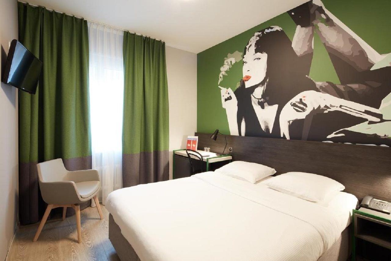 Hotel Crystal Lausanne Exteriör bild